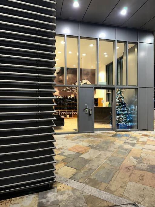 Mediacity Studio Apartment Salford-Quays マンチェスター エクステリア 写真