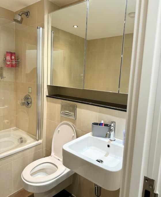 Mediacity Studio Apartment Salford-Quays マンチェスター エクステリア 写真