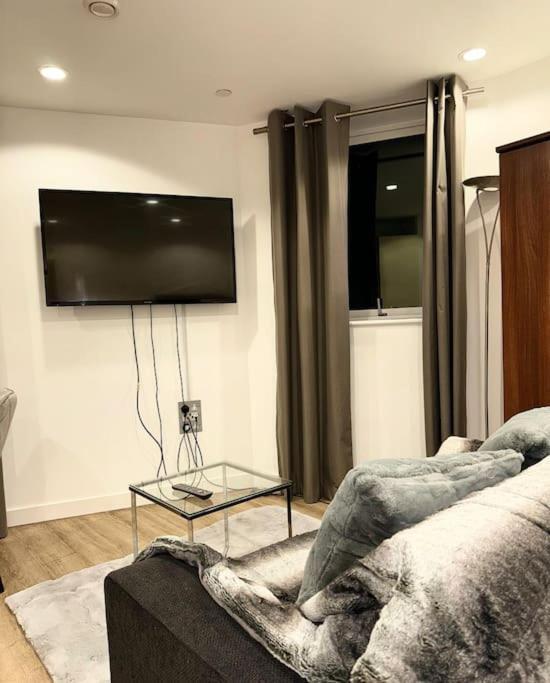 Mediacity Studio Apartment Salford-Quays マンチェスター エクステリア 写真