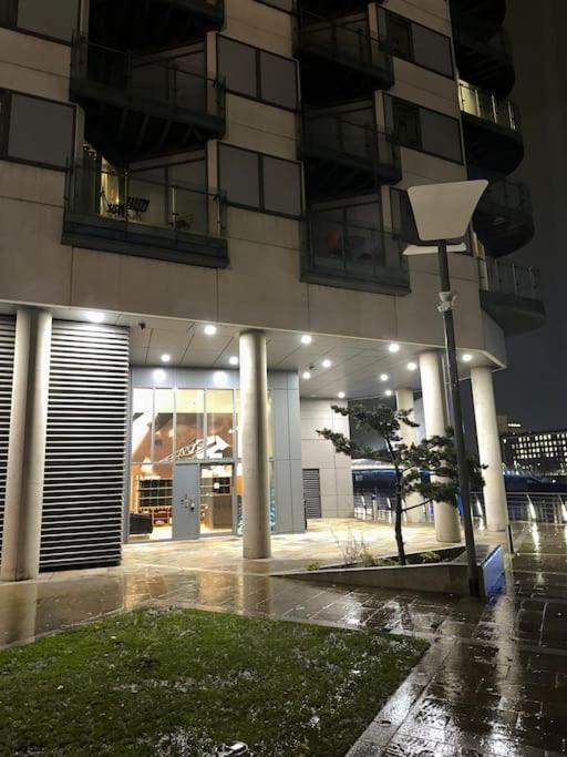 Mediacity Studio Apartment Salford-Quays マンチェスター エクステリア 写真